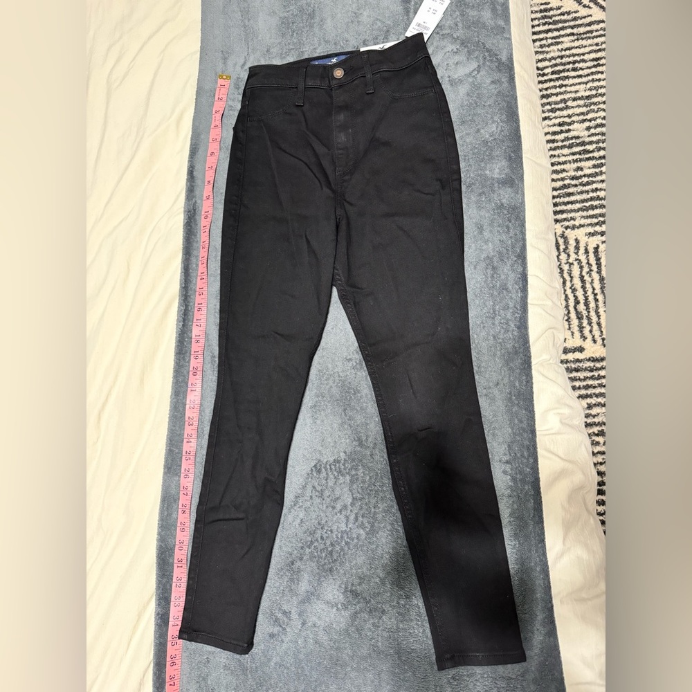 Hollister Curvy Ultra High Rise Jean Legging size 1 Extra Short
